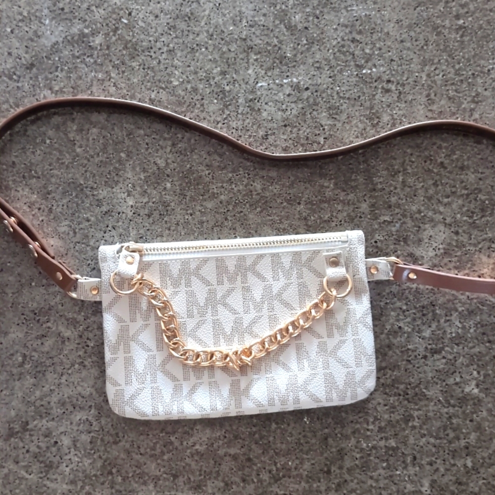 Michael Kors Logo Belt Bag/Purse